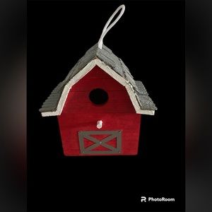 Red barn Handpainted birdhouse
